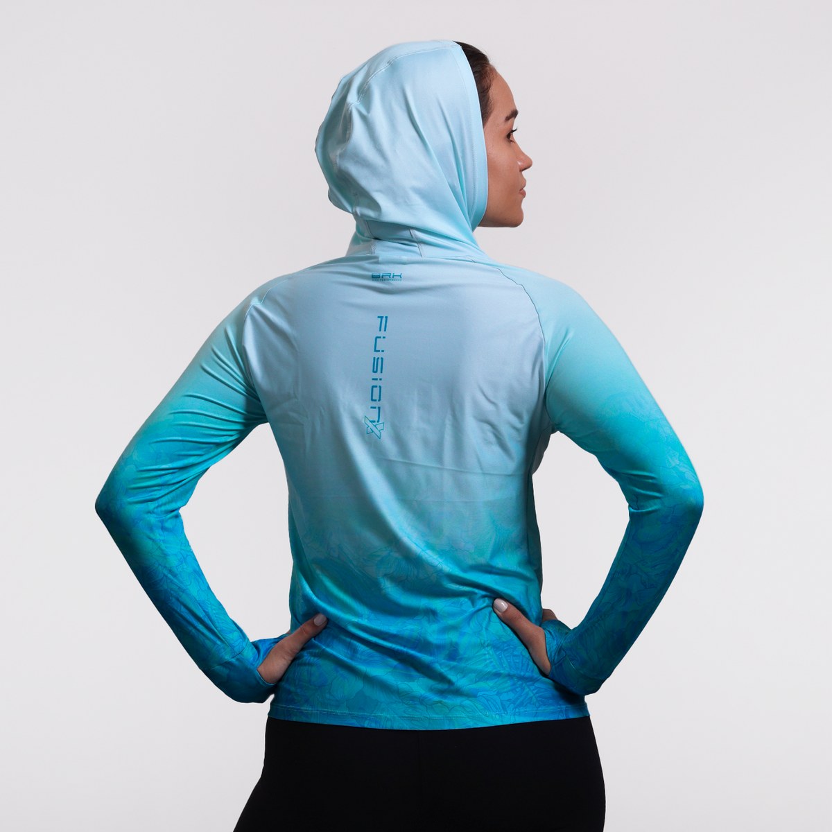 Camisa FusionX Feminina Brk Deep Azul Cristal com Capuz e Proteção Solar UV50+ Brk Fishing