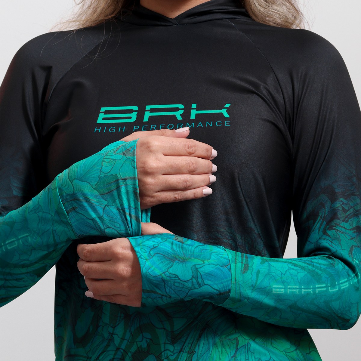 Camisa FusionX Feminina Brk Deep Azul Turquesa com Capuz e Proteção Solar UV50+ - Brk Fishing