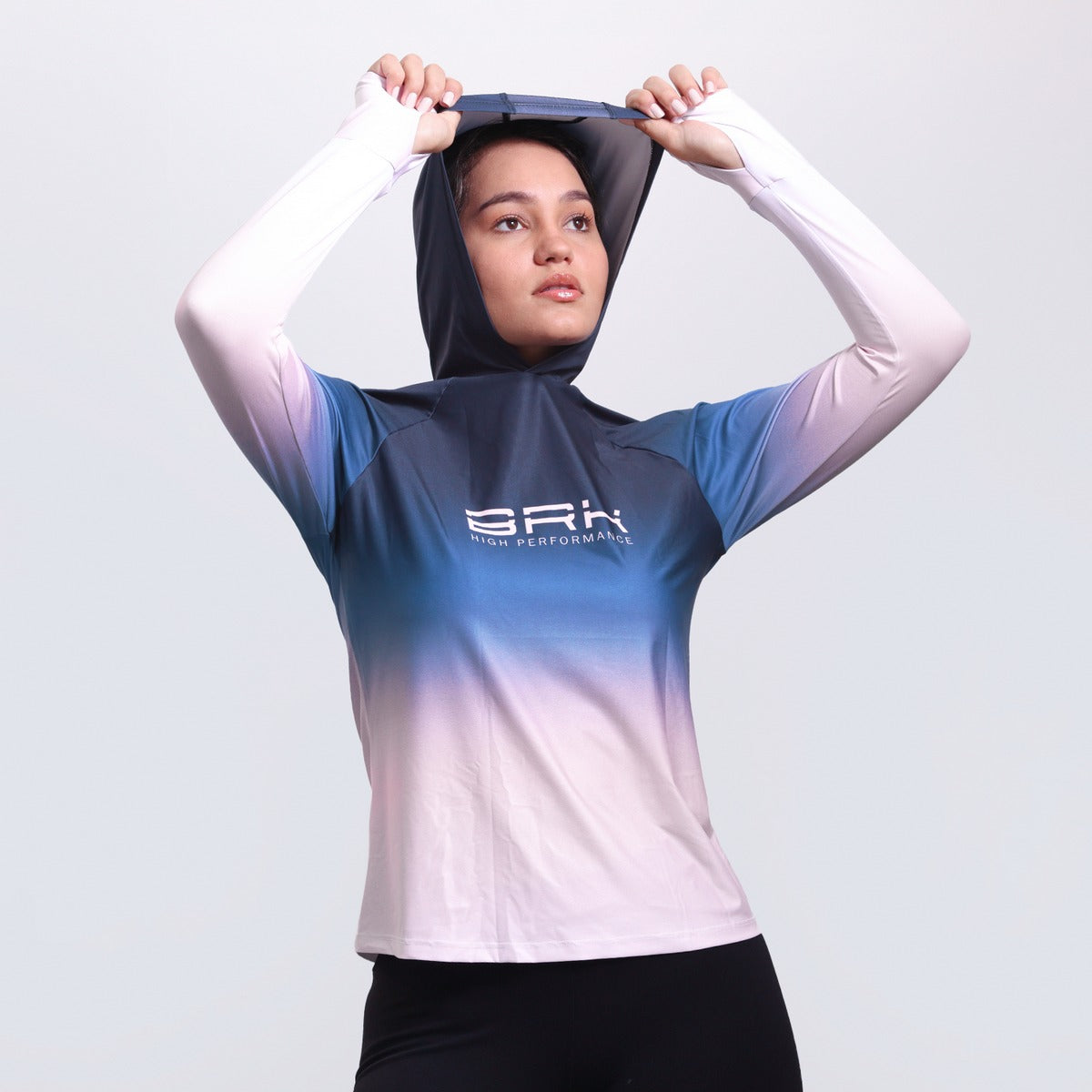 Camisa FusionX Feminina Brk Clean Degradê Azul Bege com Capuz e Proteção Solar UV50+ - Brk Fishing