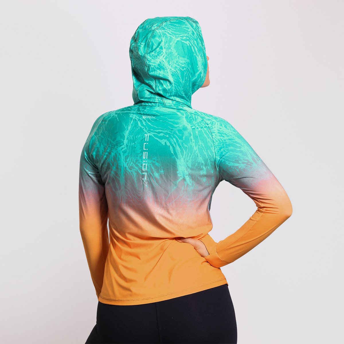 Camisa FusionX Feminina Brk Deep Azul Laranja com Capuz e Proteção Solar UV50+ - Brk Fishing