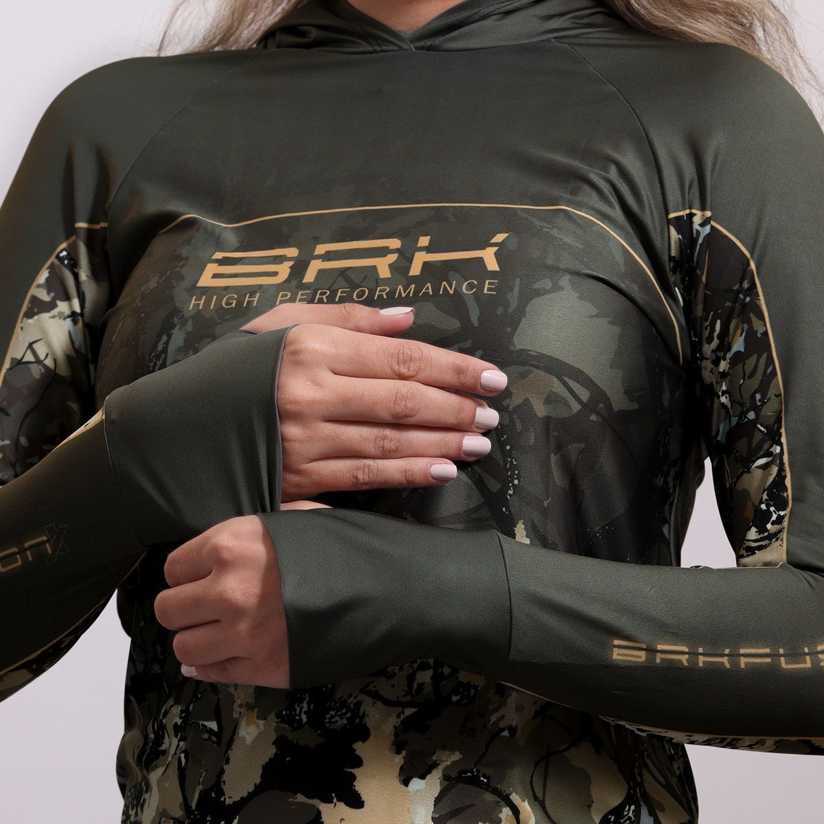 Camisa FusionX Feminina Brk Real Tree Verde e Proteção Solar UV50+ - Brk Fishing