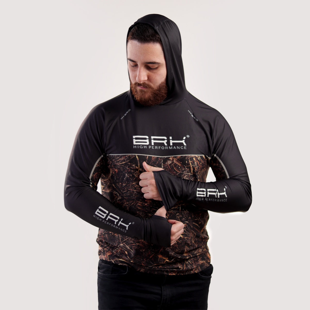Camisa de Pesca Brk com Capuz Hybrid Black Real Tree com Proteção Solar UV50+ - Brk Fishing