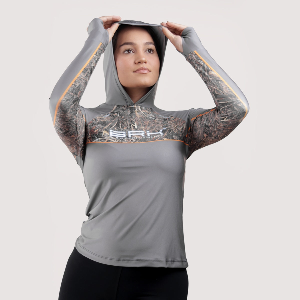 Camisa de Pesca Feminina Brk com Capuz Hybrid Real Tree Fishing com Proteção Solar UV50+ - Brk Fishing