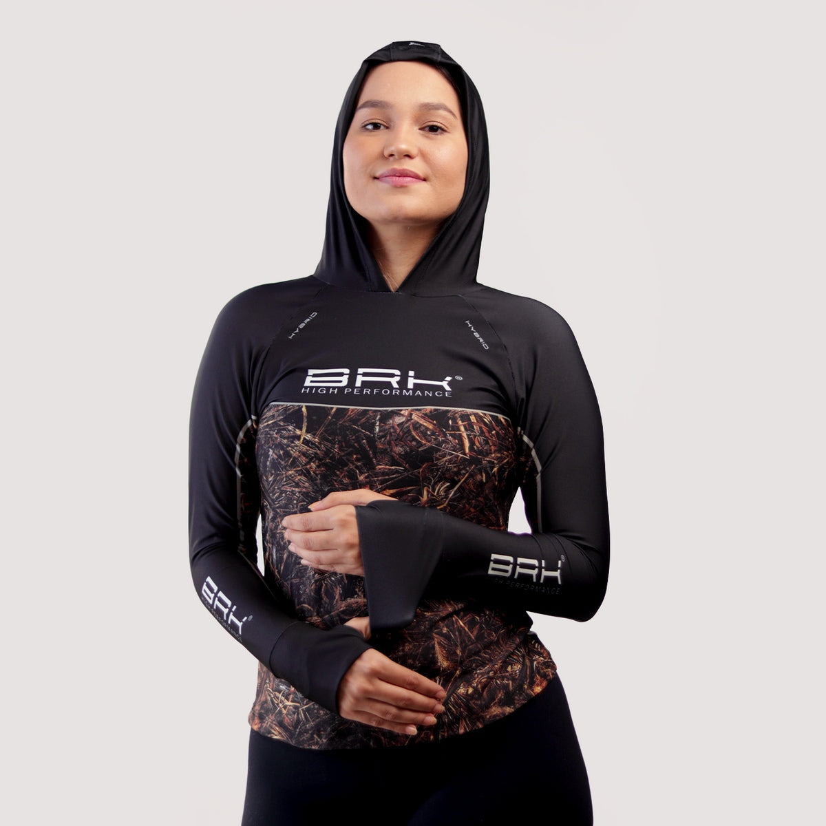 Camisa de Pesca Feminina Brk com Capuz Hybrid Black Real Tree com Proteção Solar UV50+ - Brk Fishing
