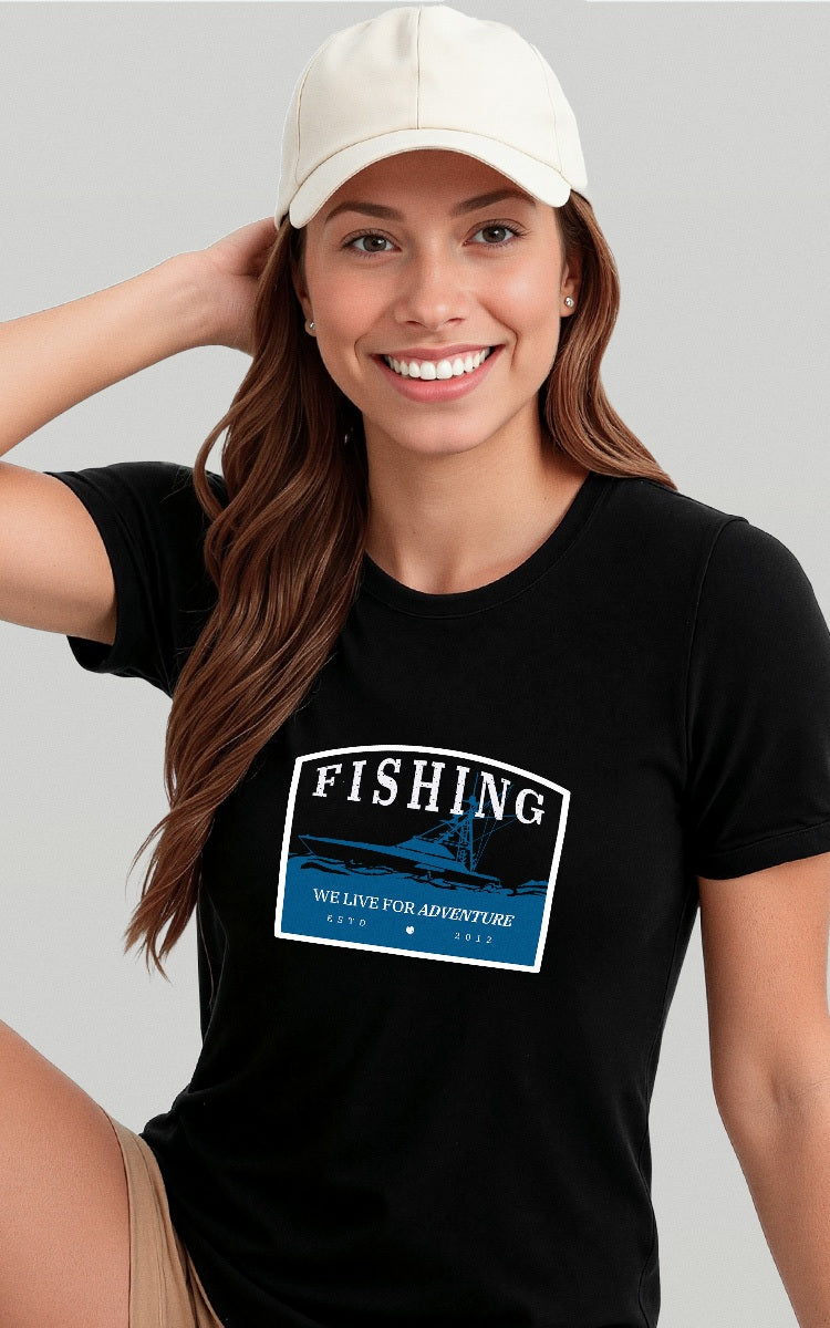 Camiseta Básica de Algodão Brk We Live For Adventure Barco Brk Fishing