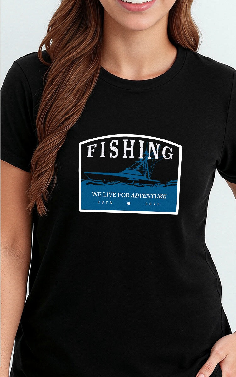 Camiseta Básica de Algodão Brk We Live For Adventure Barco Brk Fishing