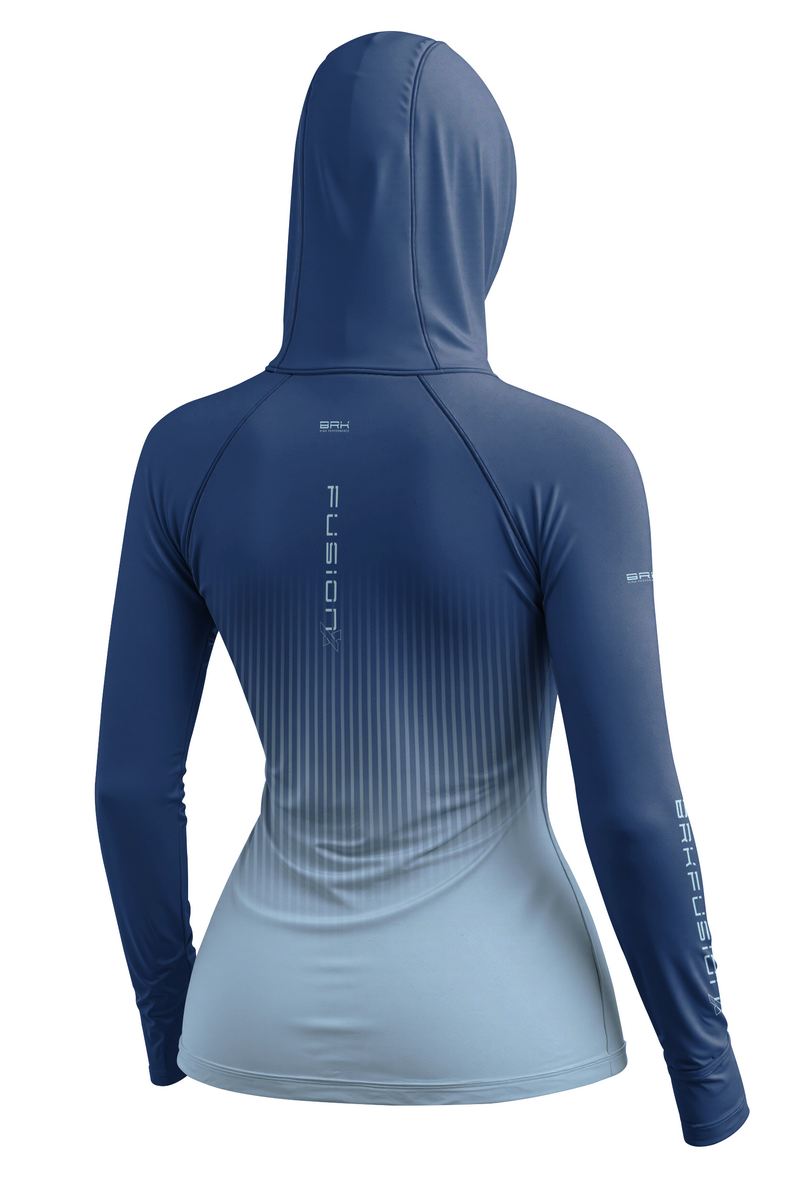 Camisa FusionX Feminina Brk Azul Oceano Degradê com Linhas Verticais e Proteção UV50+