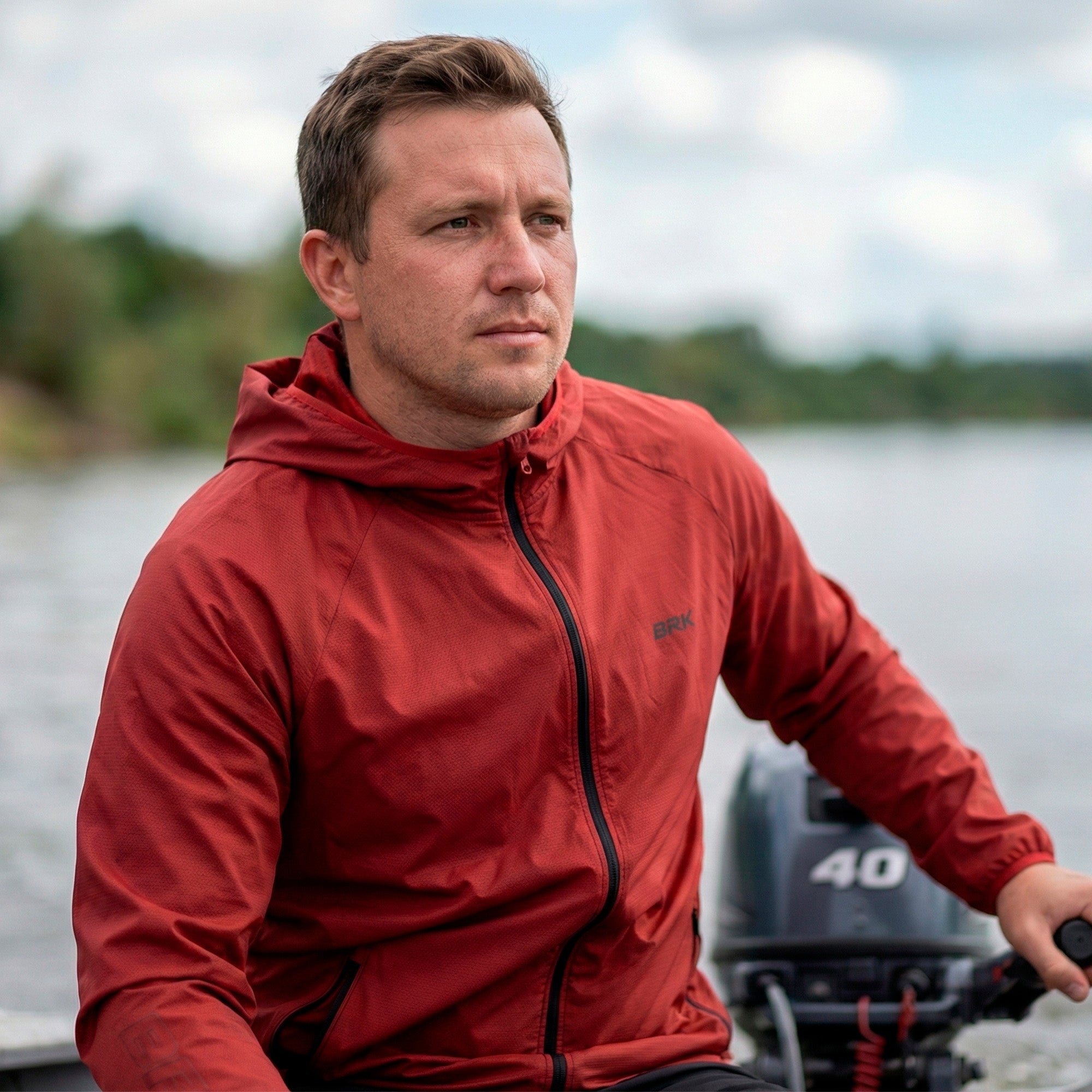 Jaqueta Corta Vento Brk Bordô Repelente à Água com UV50 Brk Fishing