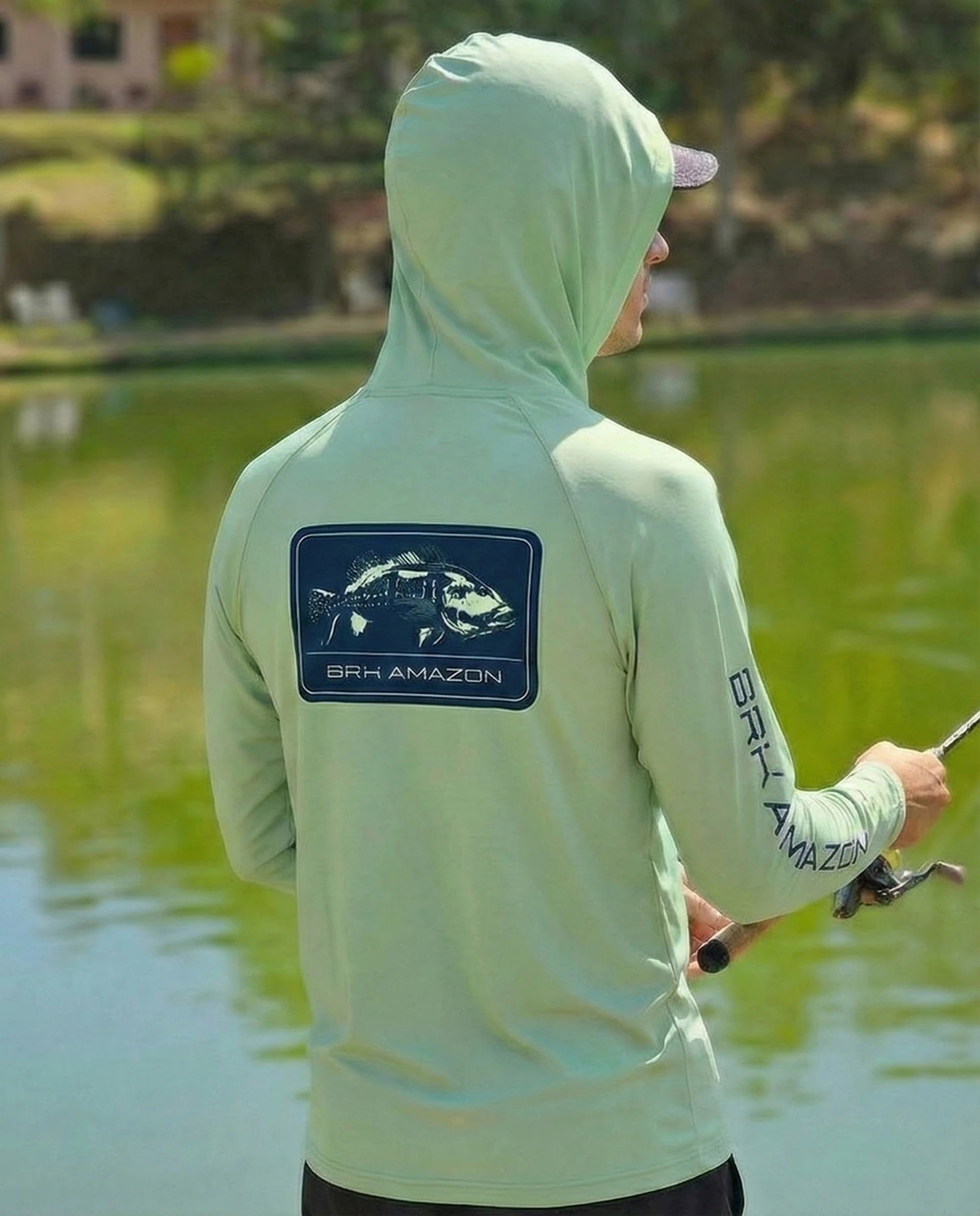 Camisa FusionX Brk Tucunaré Clean Verde Claro com Capuz e Proteção UV50+ Brk Fishing