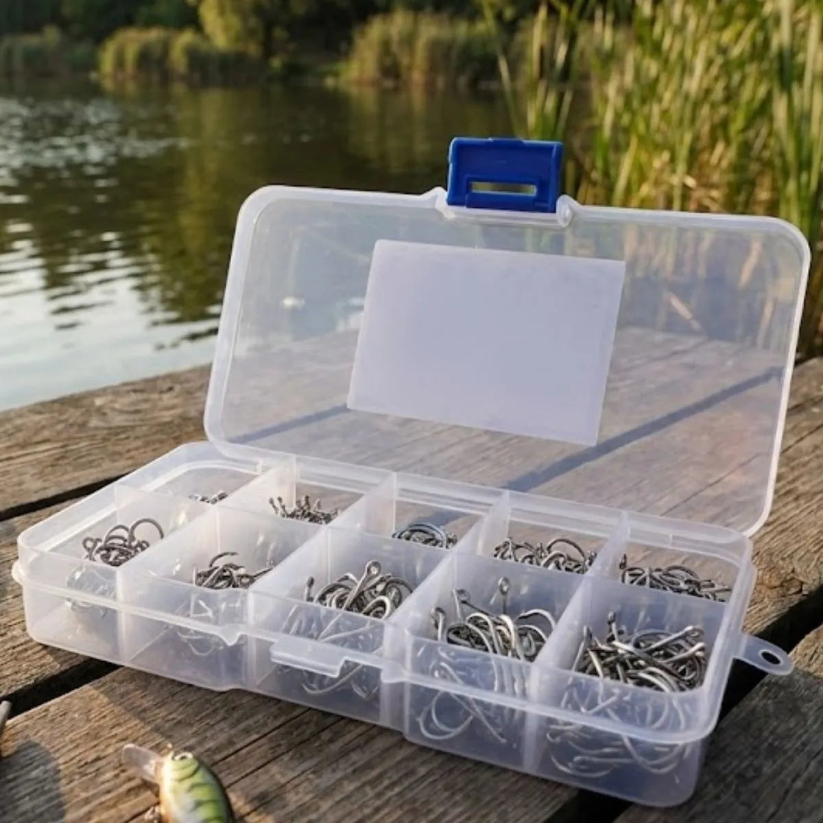 Kit com 600 Anzóis Deyu Iseama #3 ao #12 + Caixa Estojo Deyu