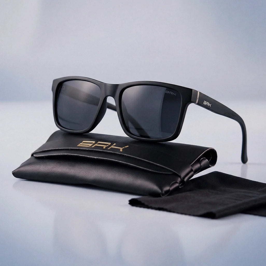 Óculos de Sol Brk Quadrado Preto com Lente Polarizada Preta UV400