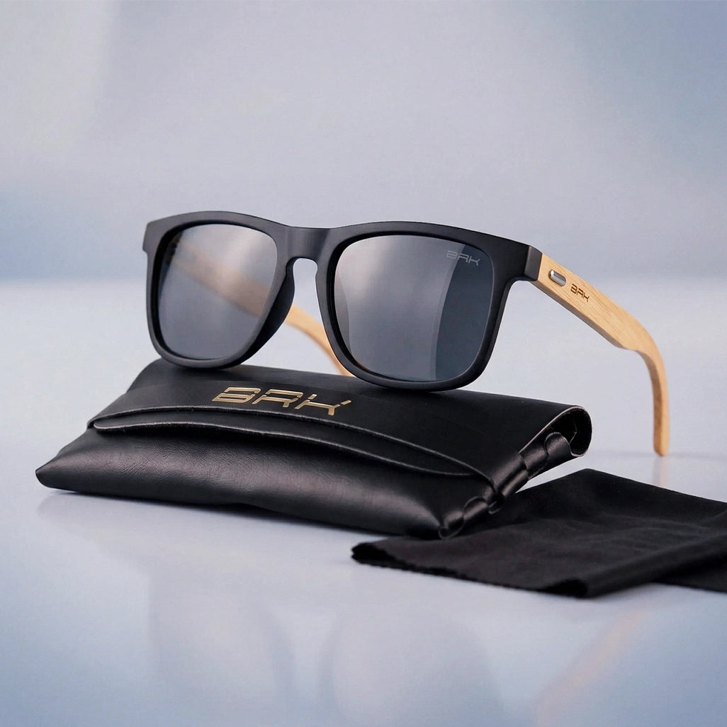 Óculos de Sol Brk Quadrado Preto com Haste em Bambu e Lente Polarizada Fumê UV400