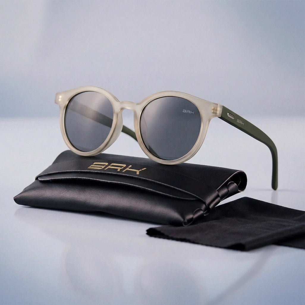 Óculos de Sol Brk Arredondado Cristal com Haste Verde Militar e Lente Polarizada Fumê UV400