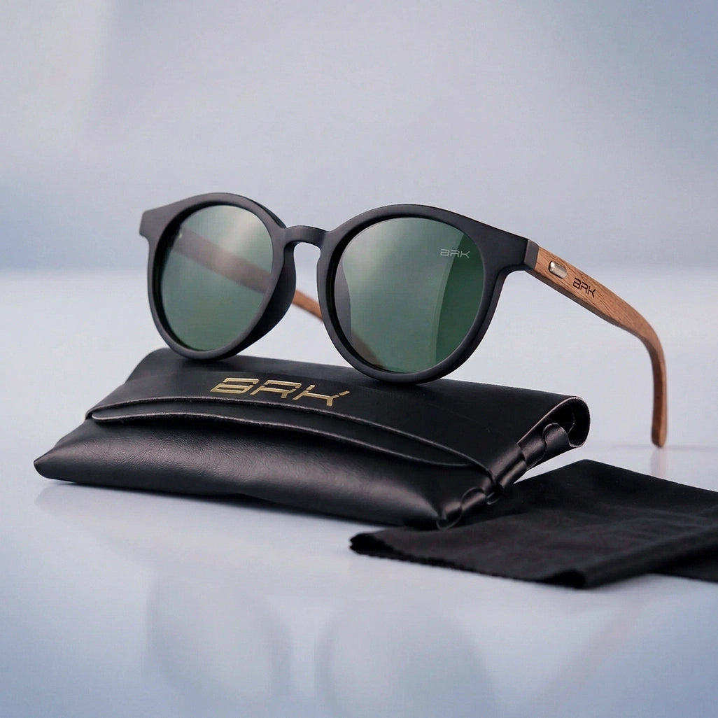 Óculos de Sol Brk Arredondado com Haste Amadeirada e Lente Polarizada Verde UV400