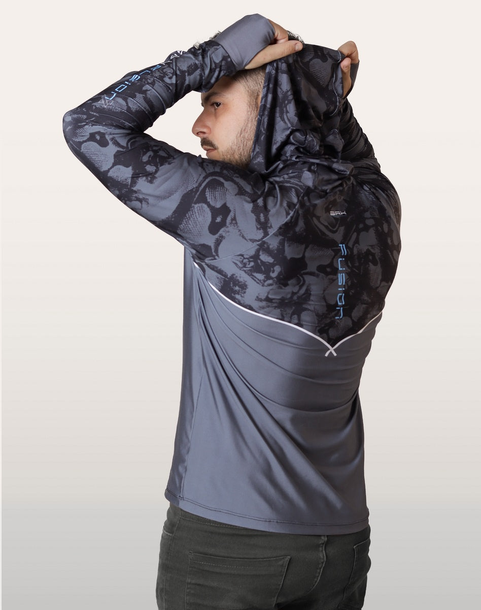 Camisa FusionX Brk Deep Camuflada Parcial Cinza com Capuz e Proteção UV50+ - Brk Fishing