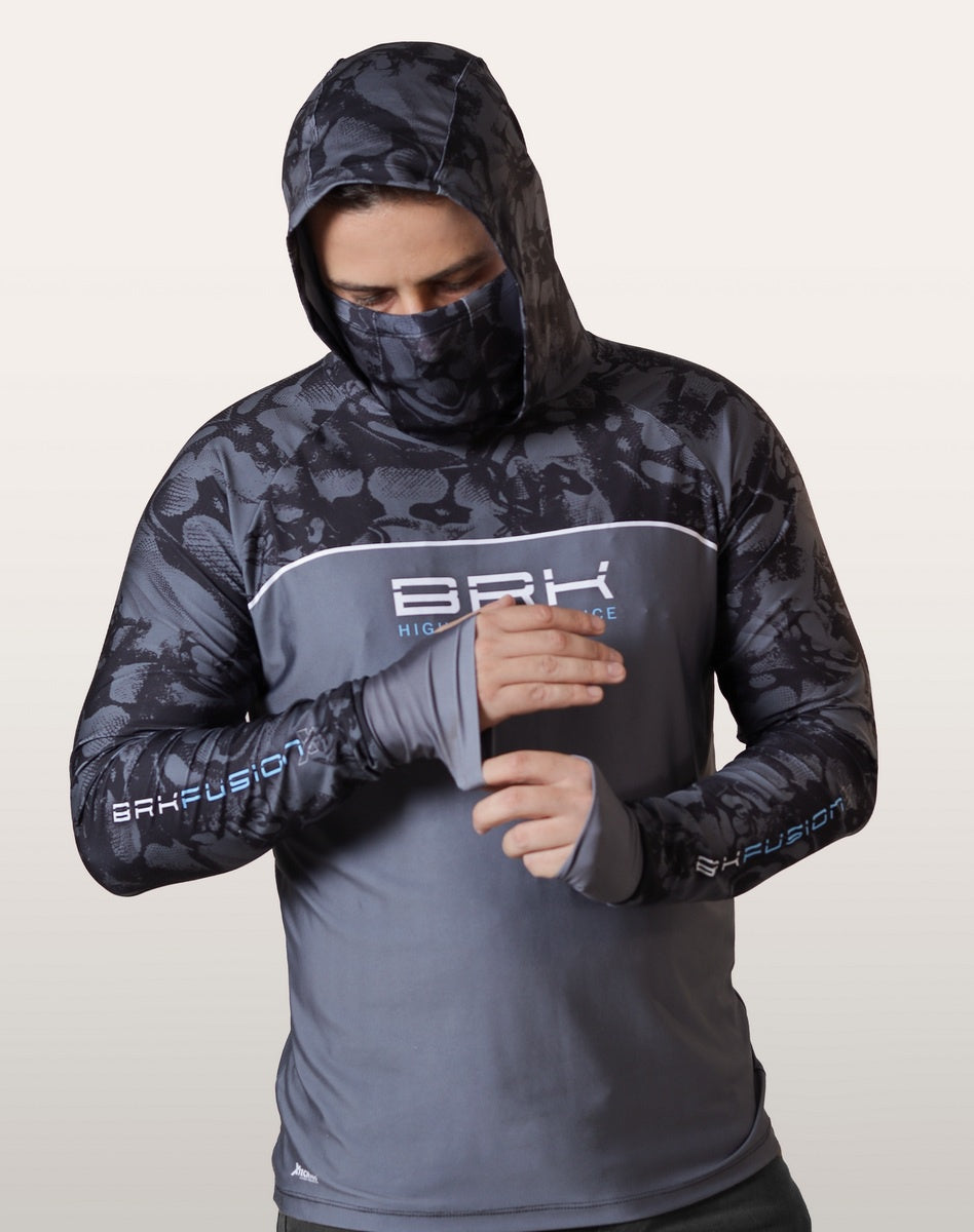 Camisa FusionX Brk Deep Camuflada Parcial Cinza com Capuz e Proteção UV50+ - Brk Fishing